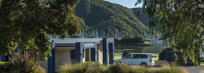 Bay Vista Waterfront Motel Picton