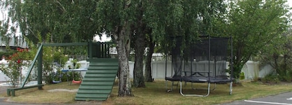 Acorn Estate Motel