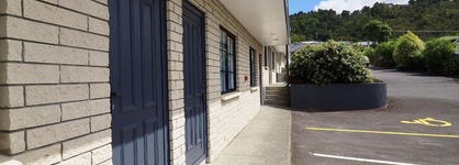Bk's Pohutukawa Lodge
