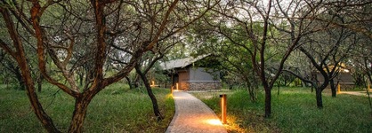 Vuyani Safari Lodge