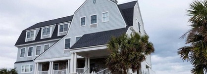 Elizabeth Pointe Lodge