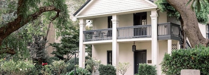 Merritt House Hotel