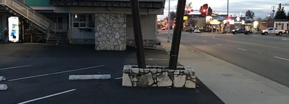 Deluxe Inn
