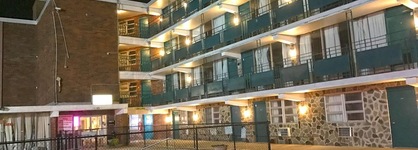 Skyview Manor Motel