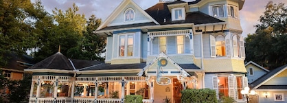 Sweetwater Branch Inn