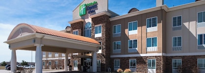 Holiday Inn Express & Suites Wichita Northwest By Ihg