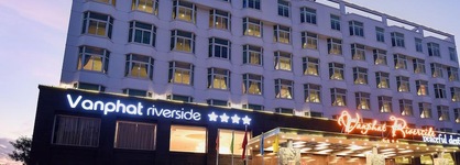Van Phat Riverside Hotel
