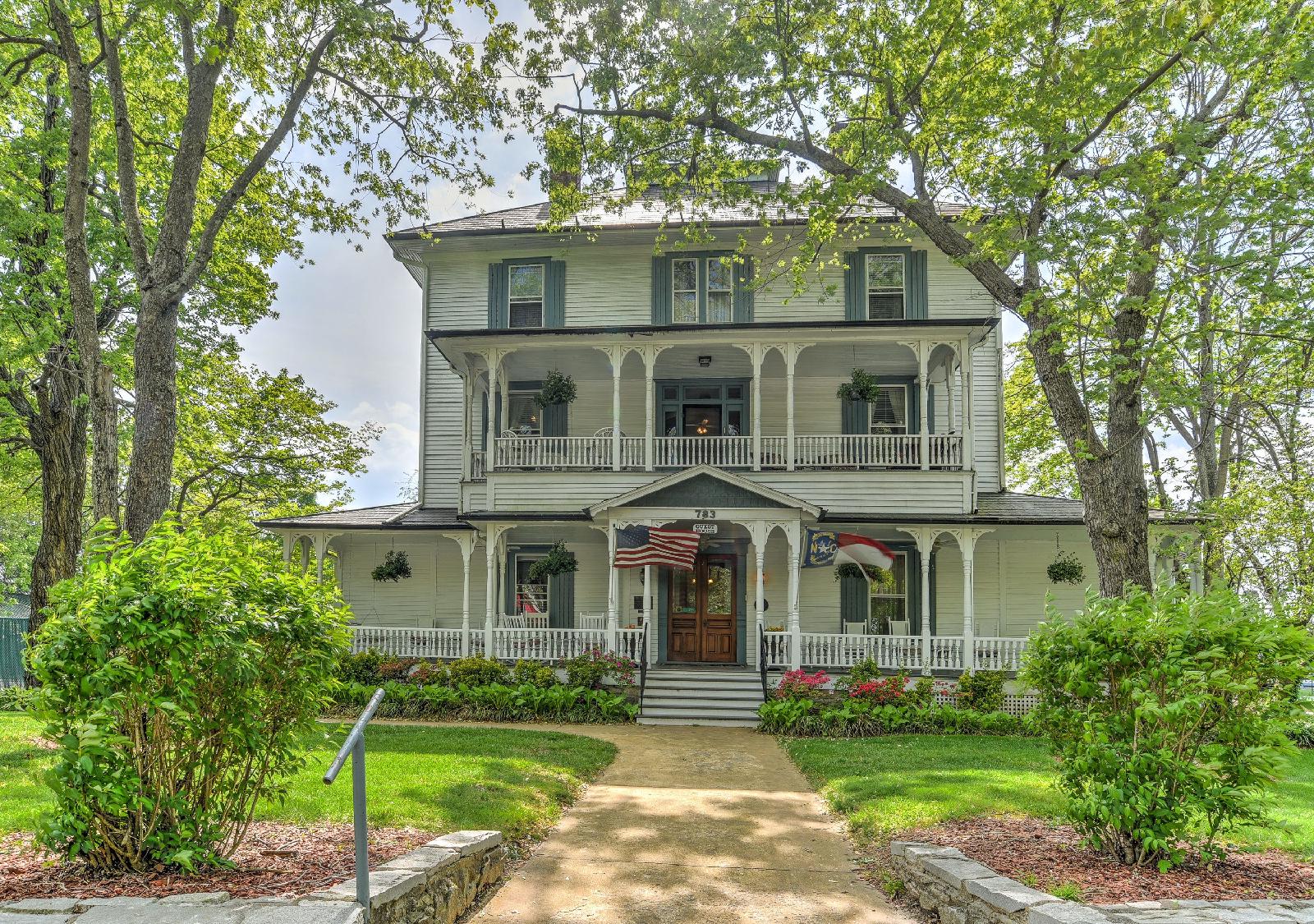 1898 Waverly Inn