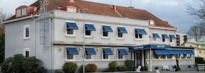 Port Hotel