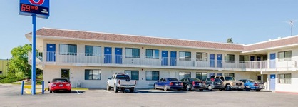 Motel 6 Denver-Thornton