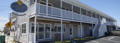 Marguerite Motel