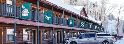 High Creek Lodge & Cabins
