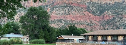 Bumbleberry Inn
