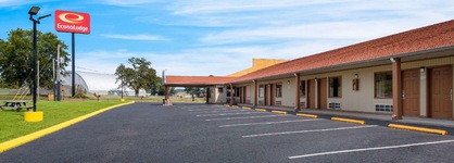Econo Lodge Cornersville