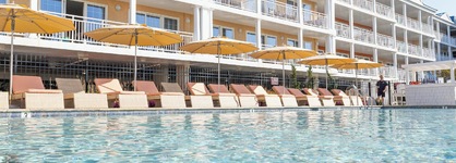 La Mer Beachfront Resort