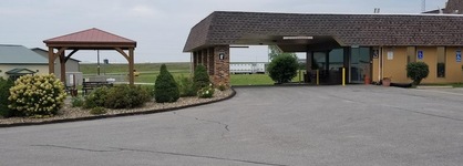 Hometown Inn & Suites