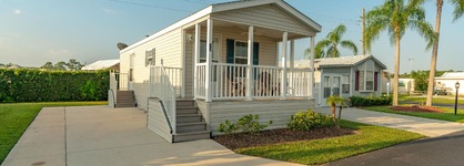 Buttonwood Bay RV Resort