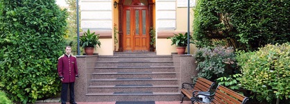 Hotel Golden House