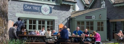 The Oak Tree Inn