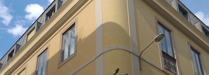 Lazza Hotel