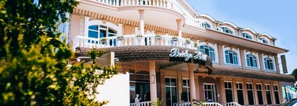 Bridge Hotel