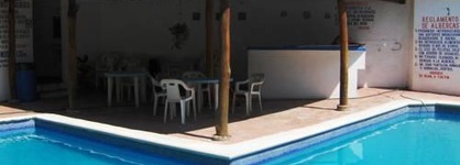 Hotel y Bungalows Los Arcos