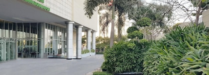 Holiday Inn New Delhi Aerocity By Ihg