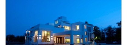 Lariya Resort