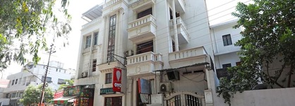 Oyo 2801 Magnate Hotel