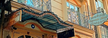 Leyenda Hotel
