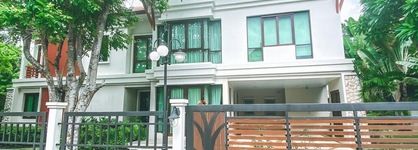 Royal Sammuk Villas