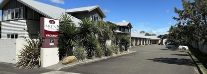Arena Lodge