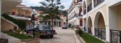Castello Beach Hotel
