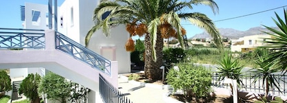 Cybele Suites & Apartments