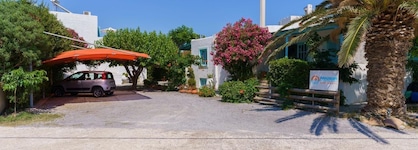 Panmar Apartments