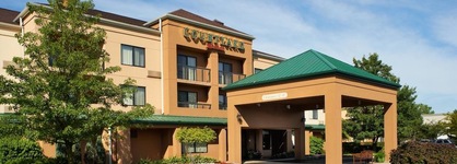 Courtyard By Marriott Toledo Maumee Arrowhead