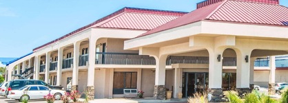 Travelodge By Wyndham Pueblo