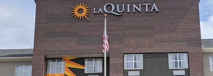 La Quinta Inn & Suites By Wyndham Montgomery