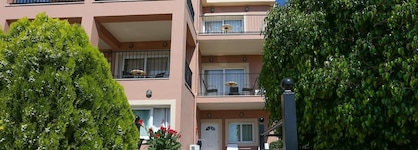 Pelagos Apartments