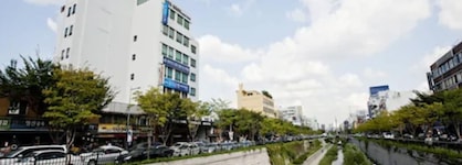 Central Tourist Hotel
