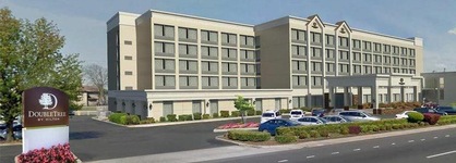 Doubletree By Hilton Hotel Decatur Riverfront