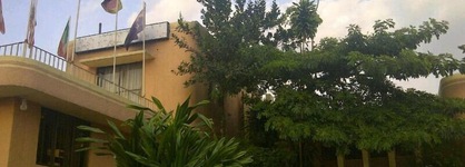 Sir Max Hotel
