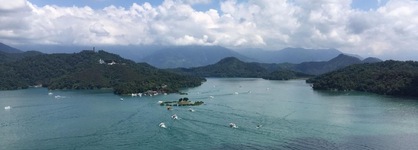 SunMoonLake Loft Inn