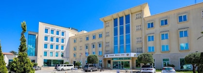 Grand White City Hotel