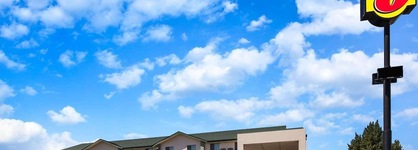 Super 8 By Wyndham Pueblo