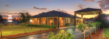 Bushmans Motor Inn