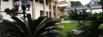 M Plaza Hotel