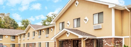 Super 8 By Wyndham Sterling Heights Detroit Area