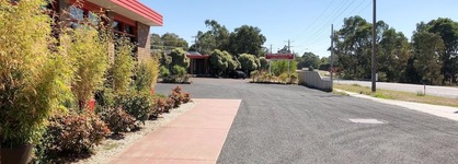 Statesman Motor Inn