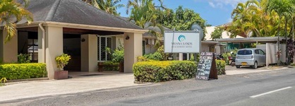 Moana Sands Beachfront Hotel